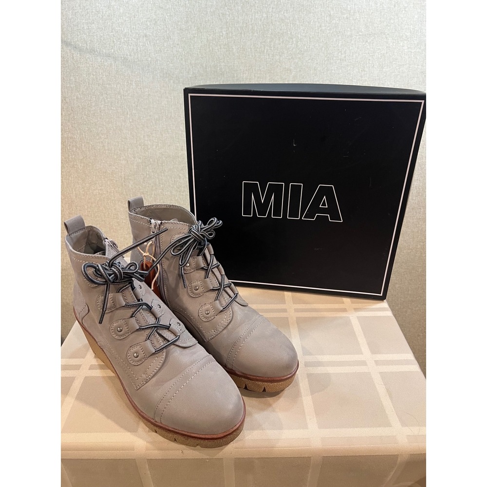 MIA Grant Women Grey Brushed Lace Up Wedge Ankle Boots MH1051 Size 8.5M